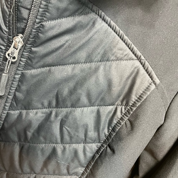 Eddie Bauer jacket like new. Reduced to sell!!! - Picture 4 of 4